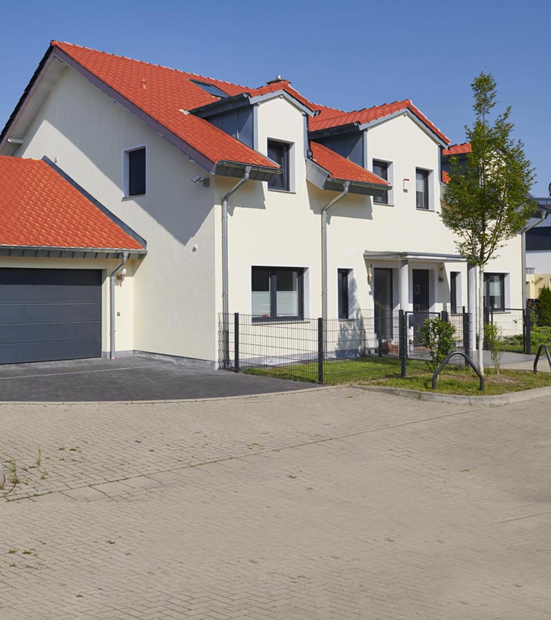 RICORDEL Couverture 91 : Artisan Couvreur en Île-de-France : L’Essonne (91), Le Val-de-Marne (94), Les Hauts-de-Seine (92), les Yvelines (78), Le Val-d’Oise (95), Seine-Saint-Denis (93), la Seine-et-Marne (77). Travaux de couverture, zinguerie, entretien toiture : nettoyage, démoussage et peinture hydrofuge toiture, étanchéité toit plat terrasse, isolation toiture et combles, charpente et traitement des bois de charpente, nettoyage ravalement peinture façade, imperméabilisation façade et nettoyage des extérieurs dans toute l’Île-de-France