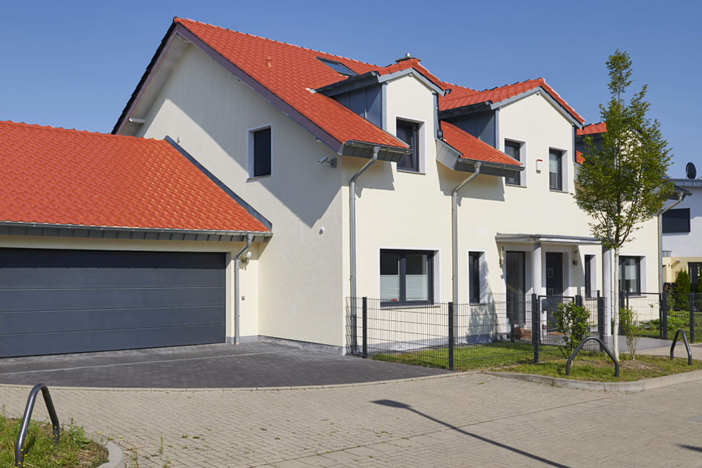 RICORDEL Couverture 91 : Artisan Couvreur en Île-de-France : L’Essonne (91), Le Val-de-Marne (94), Les Hauts-de-Seine (92), les Yvelines (78), Le Val-d’Oise (95), Seine-Saint-Denis (93), la Seine-et-Marne (77). Travaux de couverture, zinguerie, entretien toiture : nettoyage, démoussage et peinture hydrofuge toiture, étanchéité toit plat terrasse, isolation toiture et combles, charpente et traitement des bois de charpente, nettoyage ravalement peinture façade, imperméabilisation façade et nettoyage des extérieurs dans toute l’Île-de-France