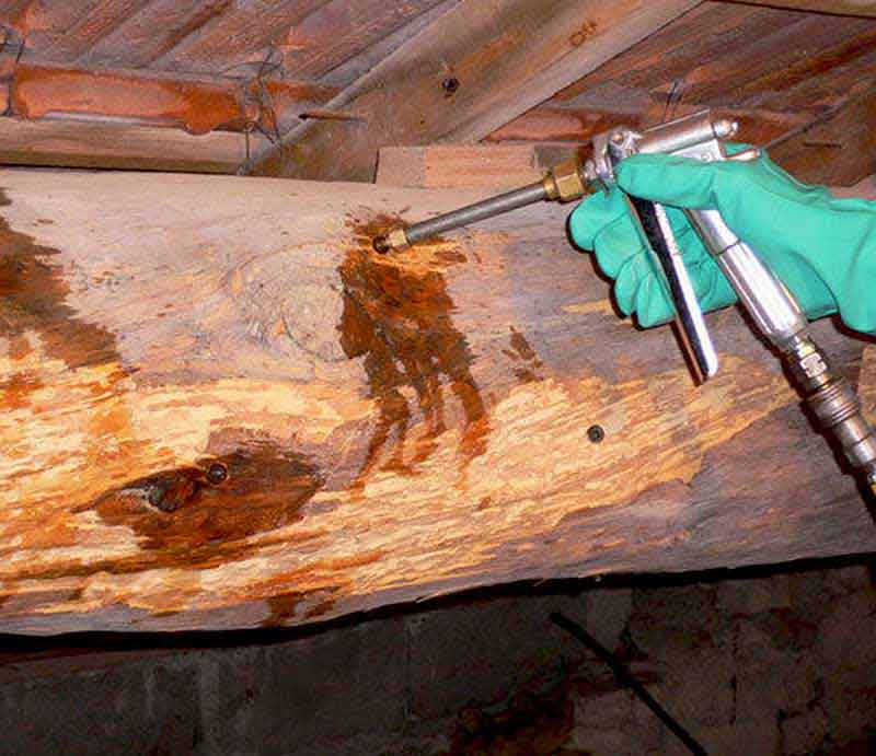 Charpente et traitement des bois - RICORDEL Couverture 91 : artisan charpentier couvreur en Île-de-France : L’Essonne (91), Le Val-de-Marne (94), Les Hauts-de-Seine (92), les Yvelines (78), Le Val-d’Oise (95), Seine-Saint-Denis (93), la Seine-et-Marne (77) : Pose de charpente : traditionnelle, à fermettes … du massif au lamellé-collé. Traitement des boiseries.  …Traitement des bois, boiseries charpente ...  intervention en Île-de-France