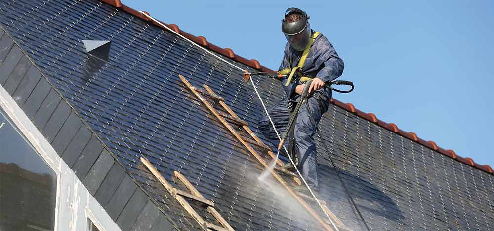 RICORDEL Couverture 91 : Artisan Couvreur en Île-de-France : L’Essonne (91), Le Val-de-Marne (94), Les Hauts-de-Seine (92), les Yvelines (78), Le Val-d’Oise (95), Seine-Saint-Denis (93), la Seine-et-Marne (77). Travaux de couverture, zinguerie, entretien toiture : nettoyage, démoussage et peinture hydrofuge toiture, étanchéité toit plat terrasse, isolation toiture et combles, charpente et traitement des bois de charpente, nettoyage ravalement peinture façade, imperméabilisation façade et nettoyage des extérieurs dans toute l’Île-de-France